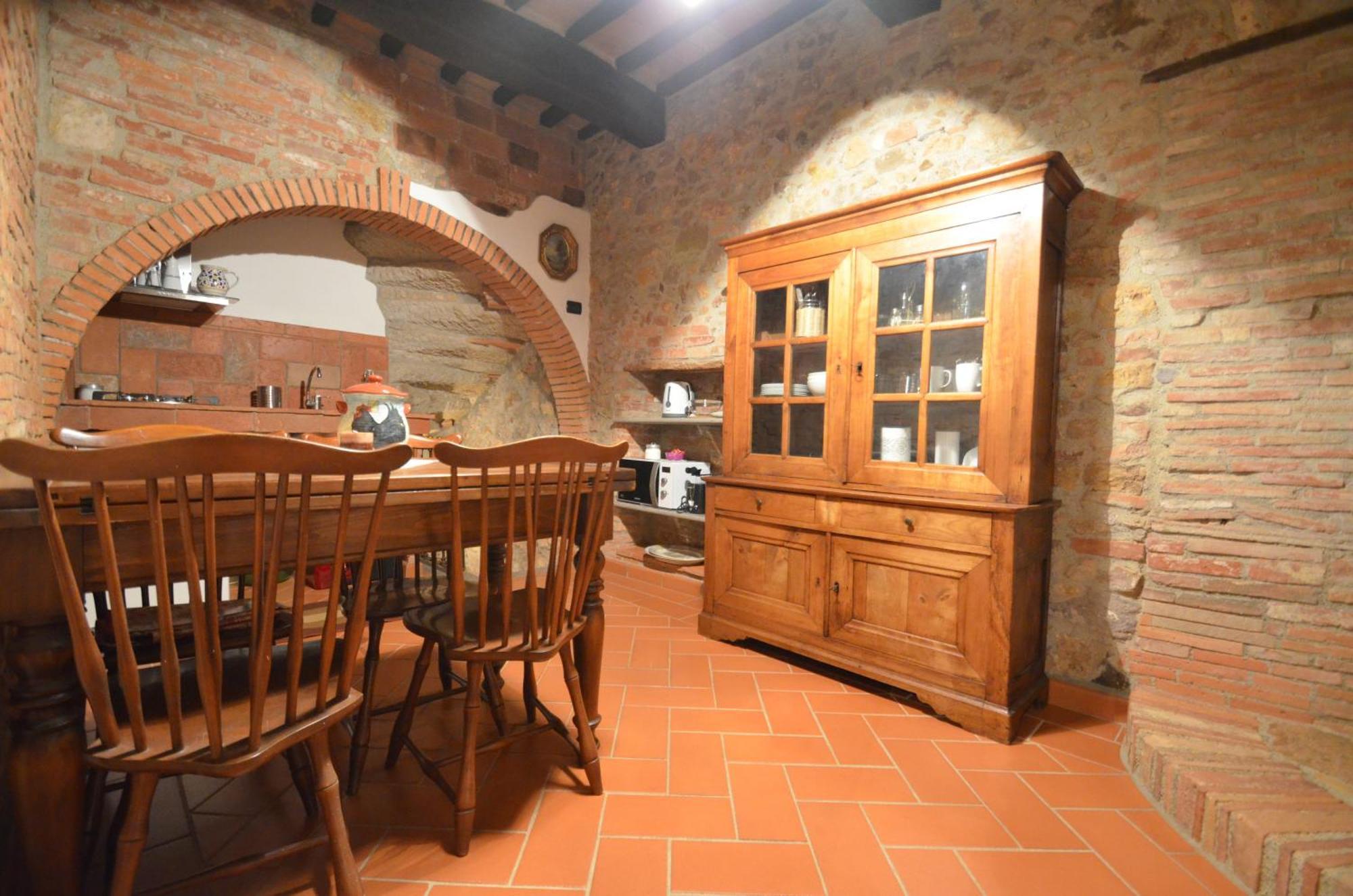La Divina Dimora Il Castello Degli Spiriti Magni Lägenhet Montepescali Rum bild