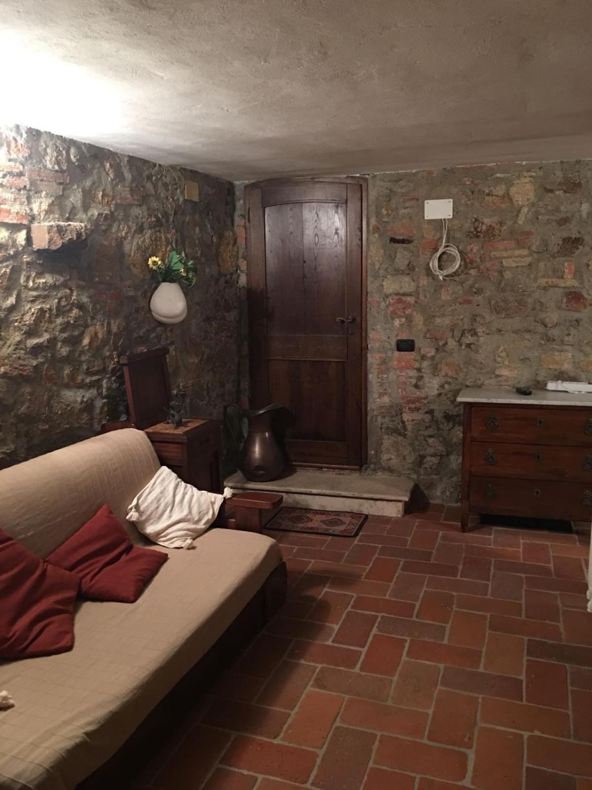 La Divina Dimora Il Castello Degli Spiriti Magni Lägenhet Montepescali Exteriör bild